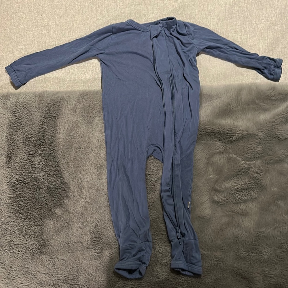 Kyte 12-18 month onesie not footed